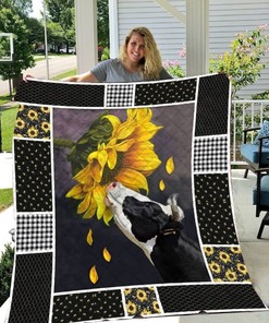 Cows and Sunflowers Pattern Sunflower Lo Quilt Blanket - Rustic and Comfy Blanket for Your Home