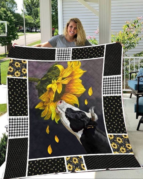 Cows and Sunflowers Pattern Sunflower Lo Quilt Blanket - Rustic and Comfy Blanket for Your Home