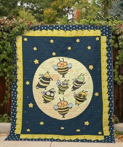 Cute Fluffy Bee Quilt Blanket with Cute Bed Set