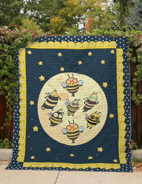 Cute Fluffy Bee Quilt Blanket with Cute Bed Set