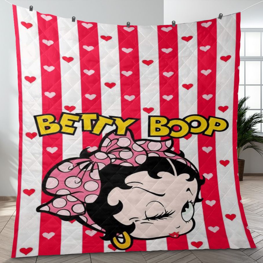 Cute and Cozy Betty Boop Heart Quilt Bedding Set for Lovers