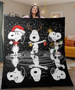 Cute and Festive Peanuts Snoopy Merry Christmas Quilt Blanket - Fun and Warm