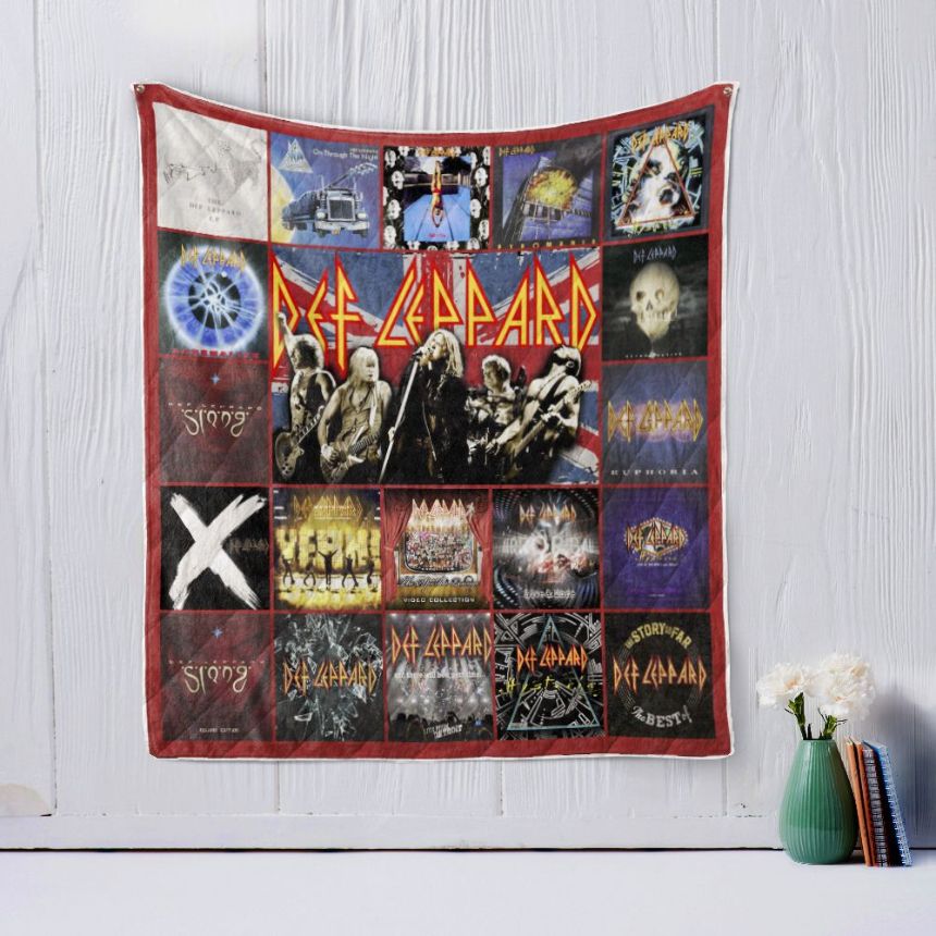 Def Leppard Vintage Rock Band Quilted Comforter - Twin Size