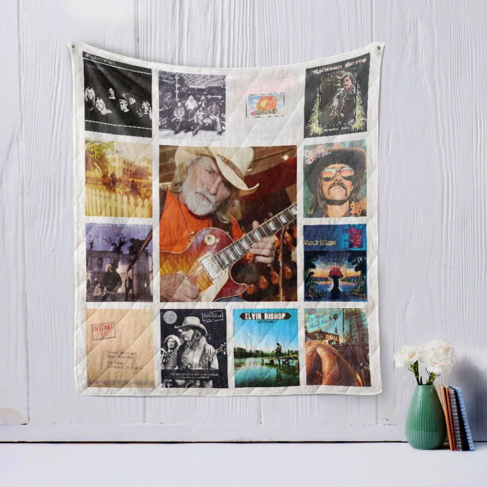 Dickey Betts Quilt Blanket - Ideal for Dickey Betts Fans