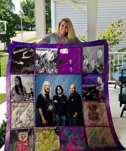 Dinosaur Jr Vintage Rock Band Quilted Bedding Set for Music Lovers