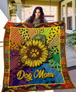 Dog Mom Quilt Blanket for All Dog Lovers
