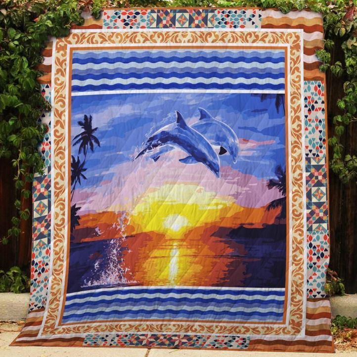 Dolphins Oil Painting Dolphin Lo Quilt Blanket - A Chic and Artistic Addition to Your Bedding