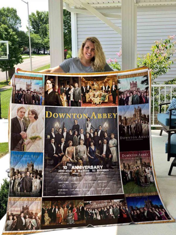 Downton Abbey 10th Anniversary Collection Quilt Blanket - Perfect for Fans