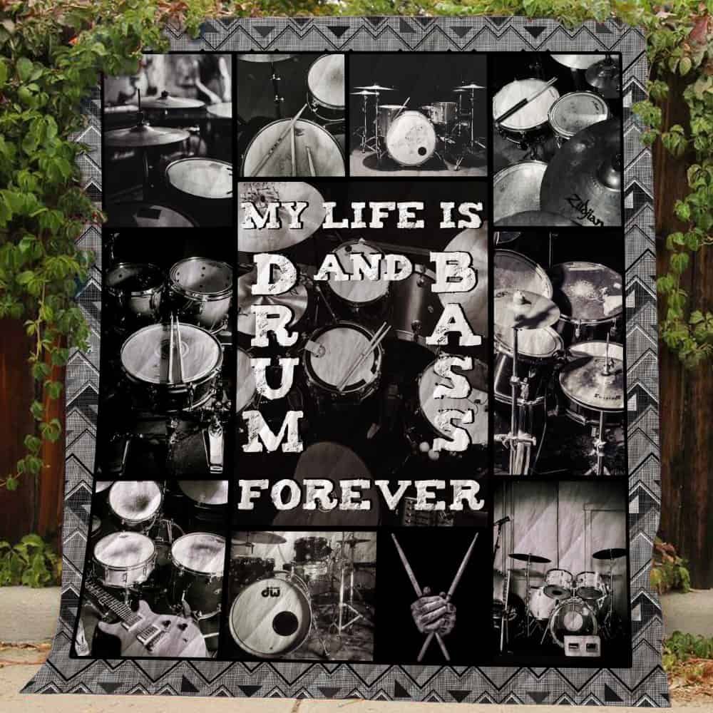 Drum and Bass Forever Quilt Bedding Set - Ideal for EDM Fans