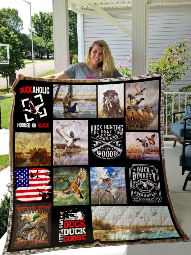 Duck Dynasty Fan Must-Have - Quilt Blanket for Duck Hunting Enthusiasts