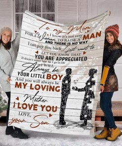 Express Your Love to Your Mom with a Personalized Fleece Blanket