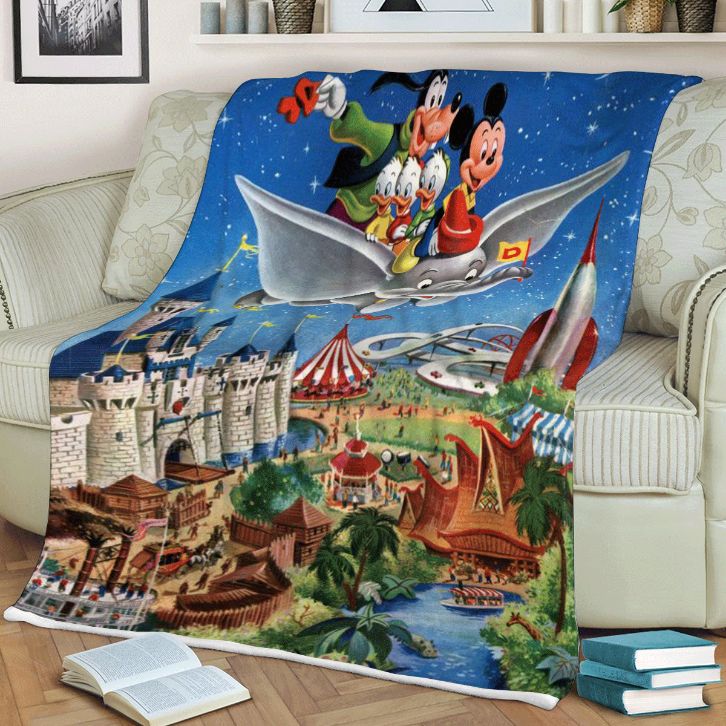 Festive Mickey and Friends Quilt Blanket for Comfy Sofa Throw Gift - Cute and Warm
