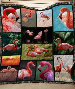Flamingo Quilt Blanket - Add some tropical vibes to your room with this Flamingo quilt blanket