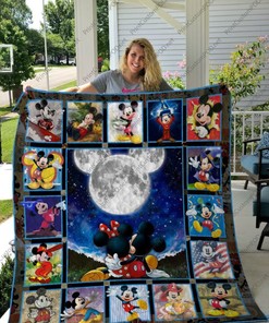 Full Moon Mickey Mouse Quilt Blanket - Perfect for Fans