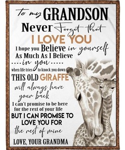 Giraffe To My Grandson Never Forget That I Love You Fleece Blanket For Grandson for Animal Lovers
