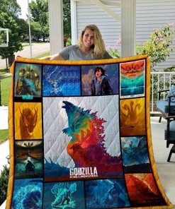 Godzilla Vintage Design Collection Quilt Blanket - Ideal for Godzilla Fans
