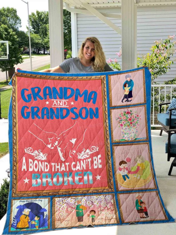 Grandma and Grandson Bond Quilt Blanket - Cozy and Warm Gift for Grandmothers