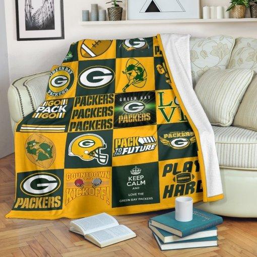 Green Bay Packers Premium Blanket - NFL Officially Licensed Packers Bedding