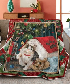 Happy Pawliday to your Furry Friend - Cozy and Cute Quilt Blanket