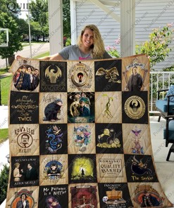 Harry Potter fans will love this Fantastic Beasts and Where to Find Them collection quilt blanket