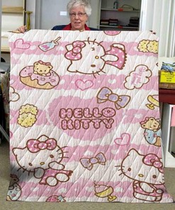 Hello Kitty Quilt Blanket Y0208 for Fans of the Iconic Character