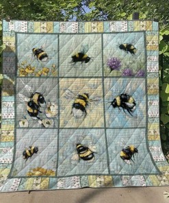 Honey Bees Are Finding Honey Cute Quilt Blanket with Quotes, Bed Set Cute