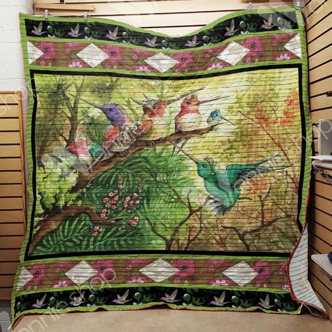 Hummingbird Family Perfect Gifts Quilt Blanket - Cozy and Warm Gift for Bird Lovers