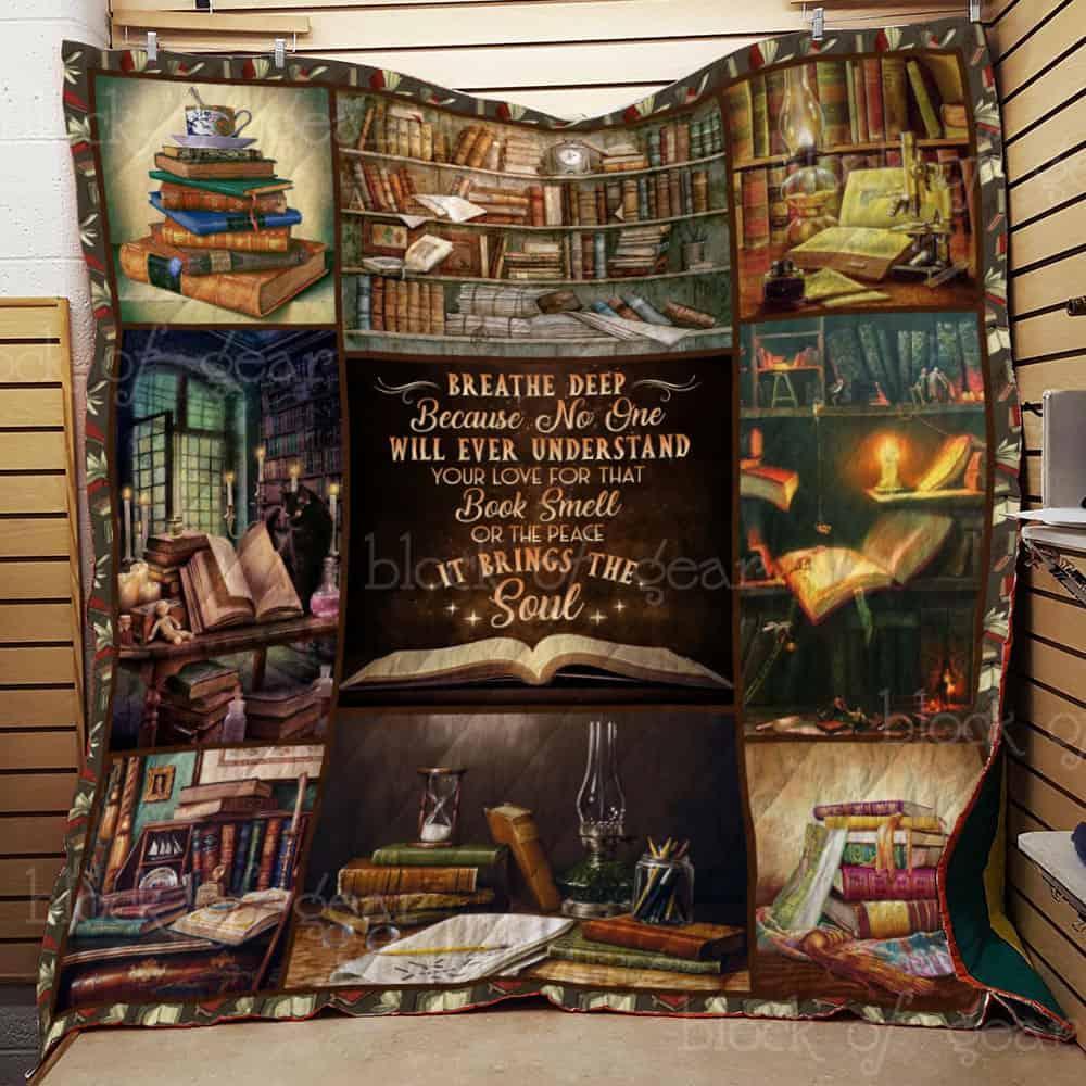 I Love Reading Book Quilt Bedding Set - For Avid Readers Who Love to Snuggle with a Good Book