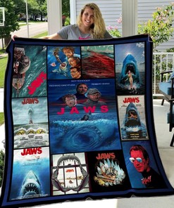 Jaws Hvt140601 - Jaws Quilt Blanket - Great for Fans