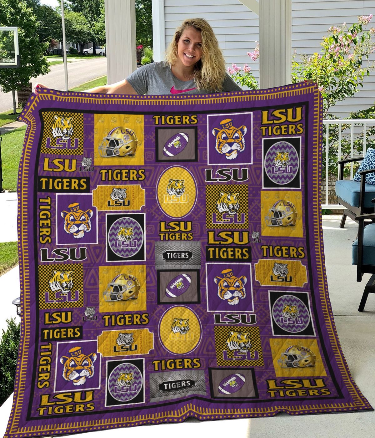 Keep warm with this LSU Tigers Ncaa Quilt Bedding Set