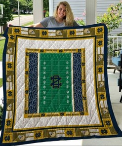 Logo Frame Ncaa Notre Dame Fighting Irish Collected Bedding Set with Collected Quilt Blanket