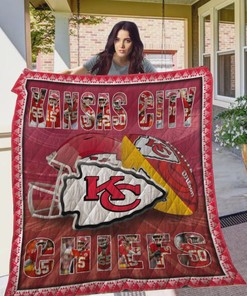 Love NFL Kansas City Chiefs Football Family Fan Gift Idea Bed Set Queen with Quilt Blanket