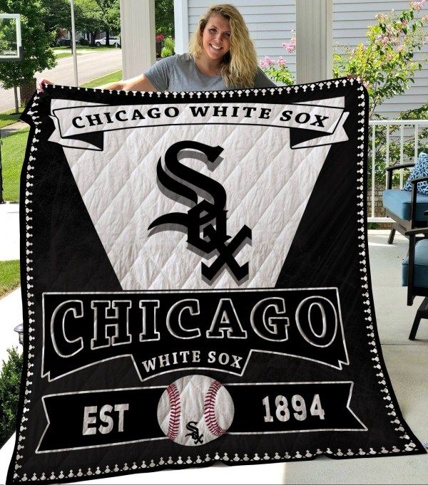 Love the Chicago White Sox? Check out this Sport Fan-made Quilt Blanket
