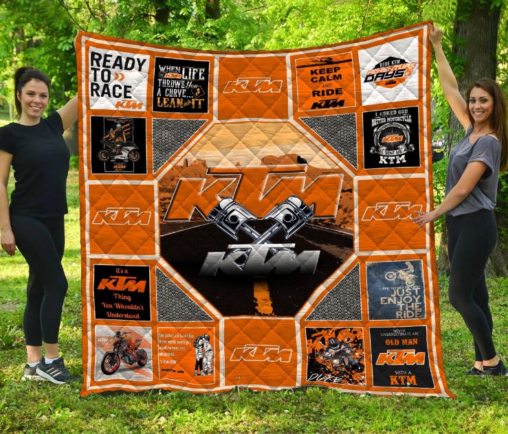 M10-K-T-M Artistic Quilt Bedding Set