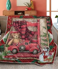 Merry Christmas Gift Quilt Blanket with Adorable Bear in Chair Design - Snuggle Up