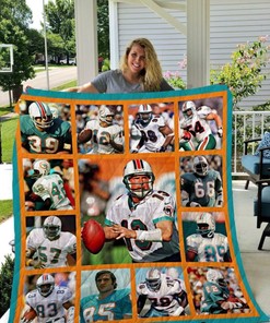 Miami Dolphins Legends Quilt Blanket - Celebrate the Legends of Your Favorite Team with this Cozy Quilt