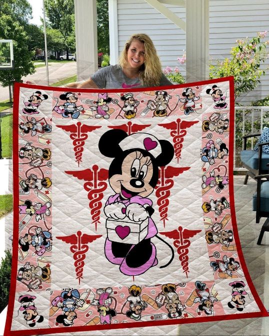 Minnie Mouse Nursing Quilt Bedding Set for Baby Girls' Rooms