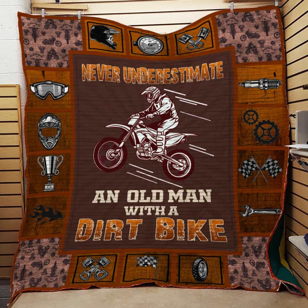 Motocross Never Underestimate An Old Man With A Dirt Bike Great Quilt Bedding Set