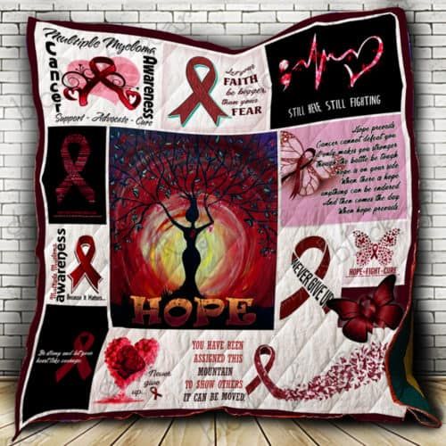 Multiple Myeloma Cancer Awareness Never Give Up Quilt Blanket: Inspiring Words for a Difficult Journey