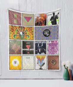 Music Goat Double Date Quilt Blanket with Musical Instruments Patterns