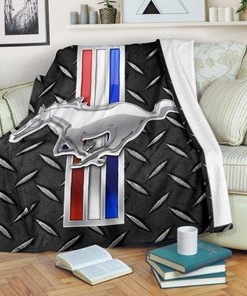Mustang Horse Pattern Quilt Bedding Set for Animal Lovers