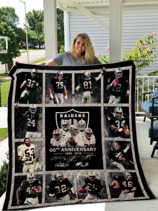 Oakland Raiders fans, keep cozy with this tribute quilt blanket