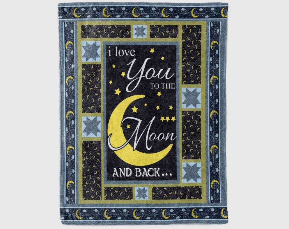 Personalized Fleece Blanket for Moms from Daughters – I Love You to the Moon and Back