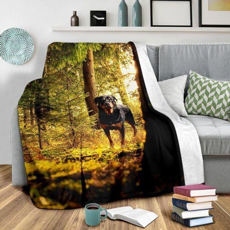Rottweiler Dog Premium Comfy Sofa Throw Blanket for Dog Lovers