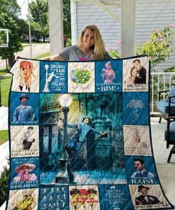 Singing In The Rain Quilt Blanket - Don Lockwood and Kathy Selden Bedding