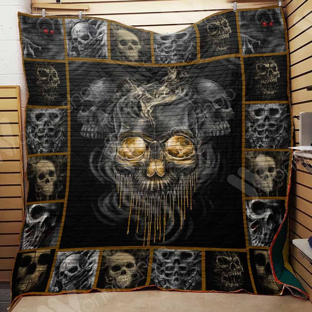 Skull Lover Premium Quilted Blanket - Perfect for Fans