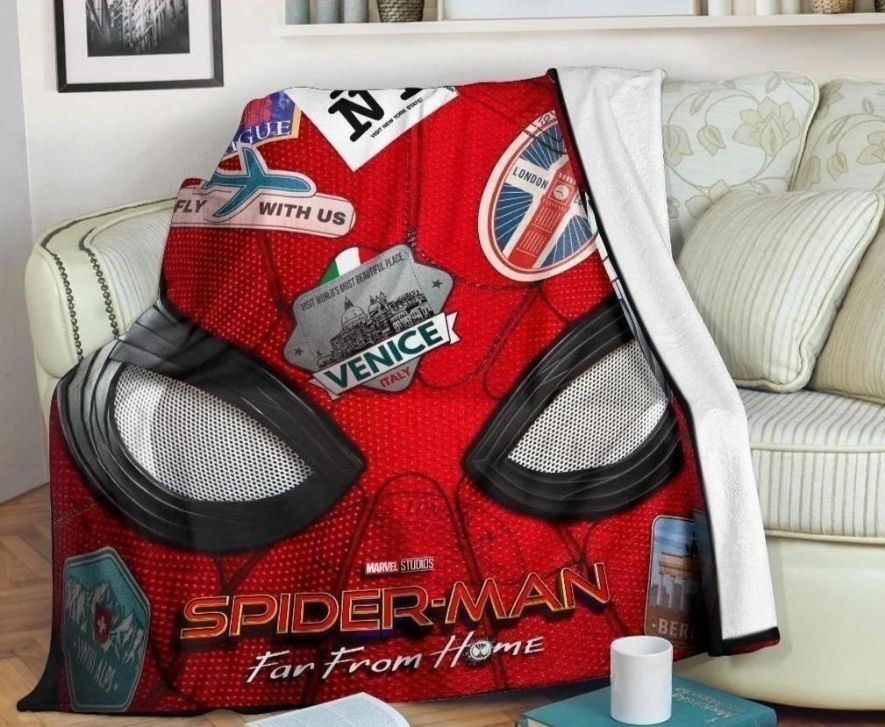 Spider-Man Far From Home Fleece Quilt Bedding Set - Perfect for Superhero Fans