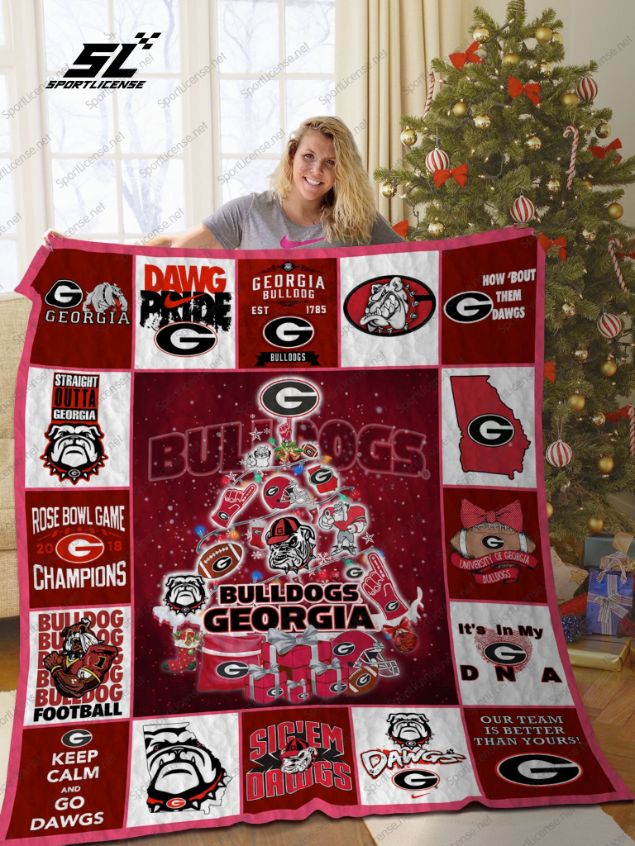 Sports Georgia Bulldogs Christmas Tree Quilt Blanket - Perfect for the Holidays