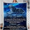 Surprise Your Sister with a Wolf Themed Blanket Gift