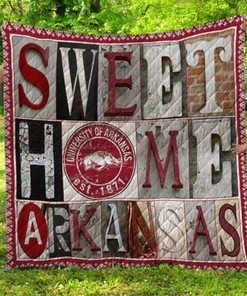 Sweet Home NCAA Arkansas Razorbacks Combined Green Quilt Bedding Set
